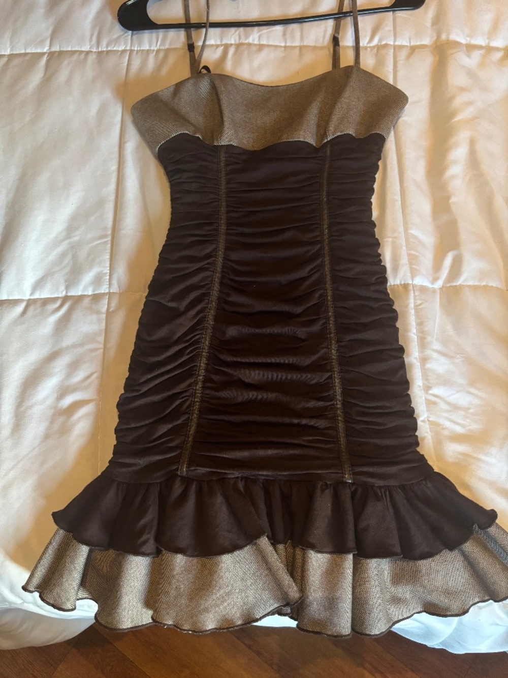 Bebe Brown Ruffle Dress 🤎